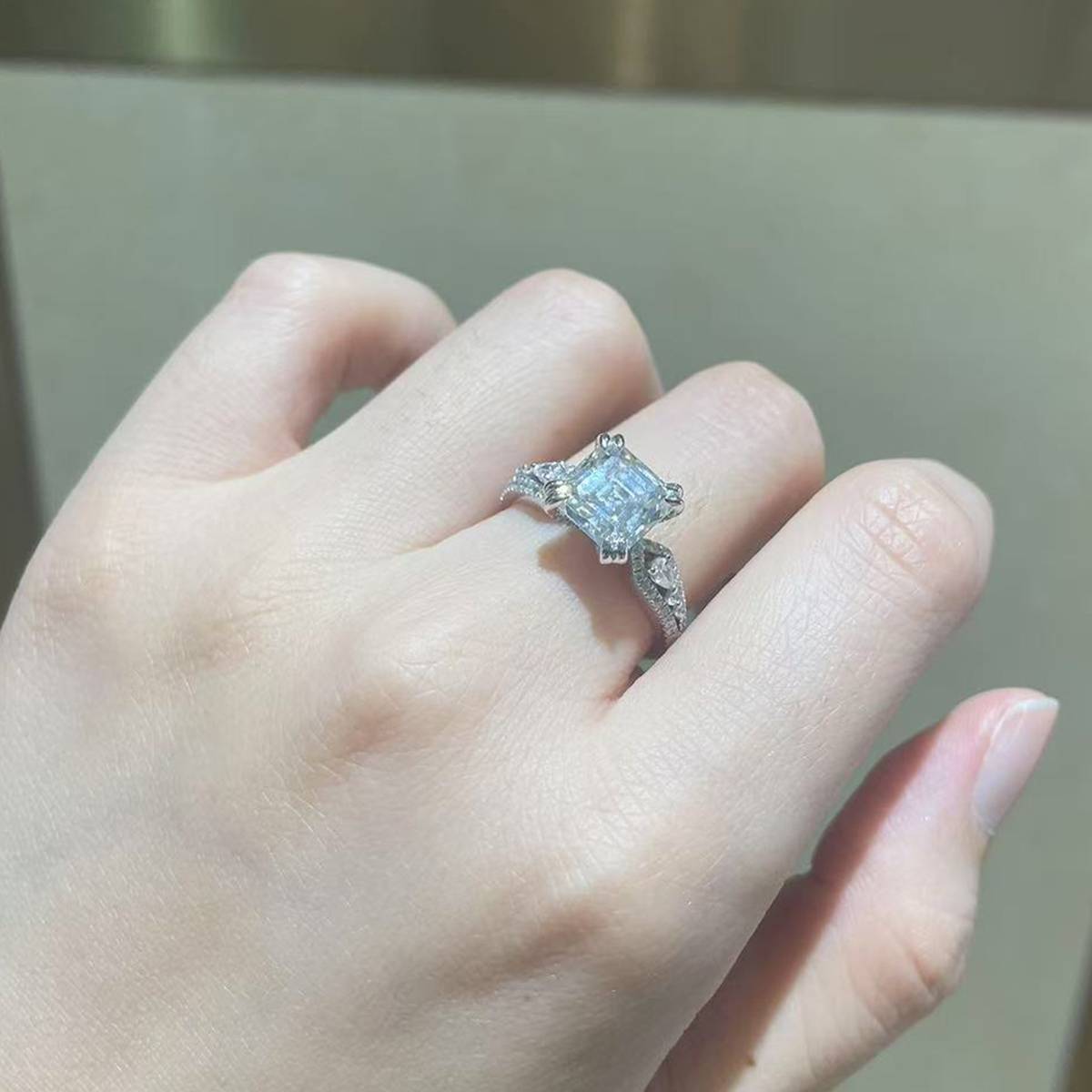 Light Luxury Square Diamond Women's Ring S925 Silver Plated Platinum Customized Selection Main Stone Moissanite 2.5ct/Side Stone Cubic Zirconia